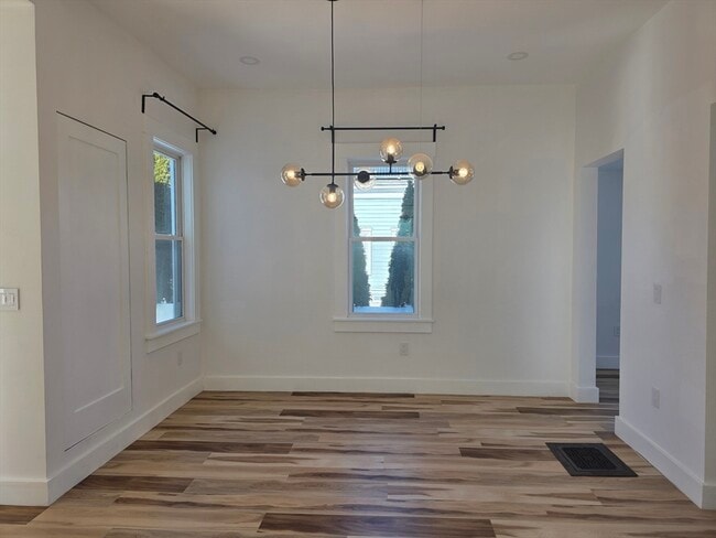 Building Photo - 84 Dudley St