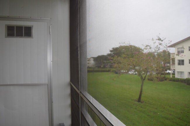 Building Photo - 315 Mansfield Dr