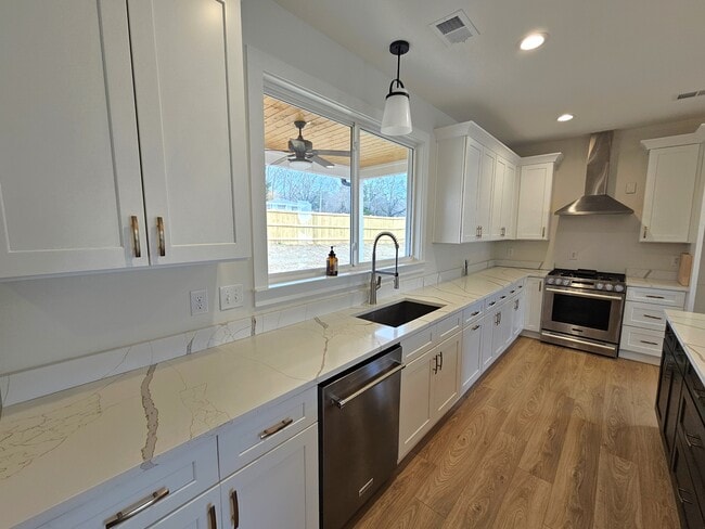 Building Photo - 3400 Pennington Rd