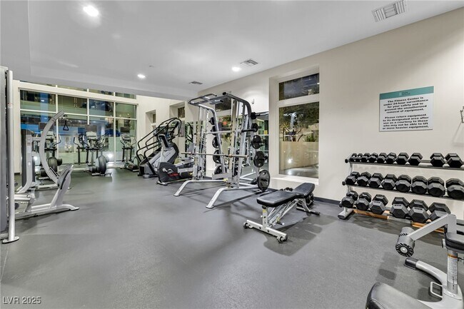 Building Photo - 8925 W Flamingo Rd