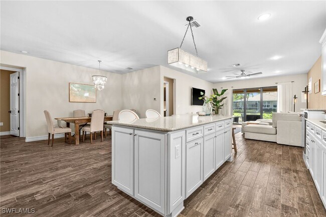 Building Photo - 14750 Laguna Dr