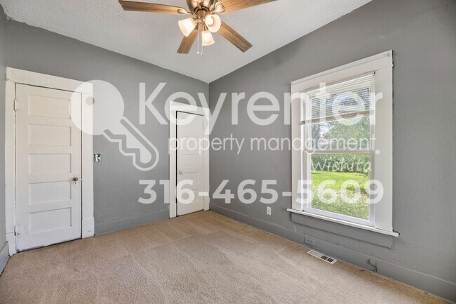 Building Photo - June is free!! Charming 1925 Farm House on 1/3 acre!