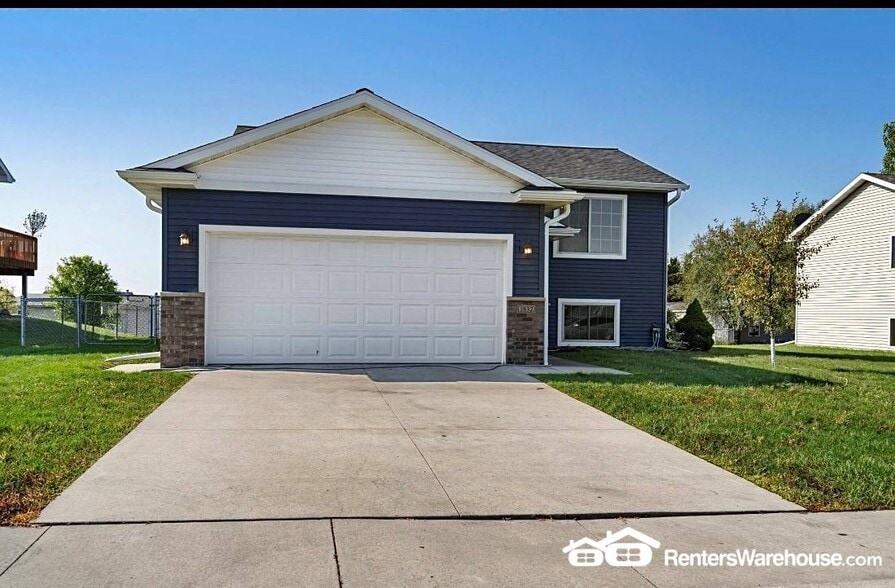 Primary Photo - 3832 McIntosh Dr NW