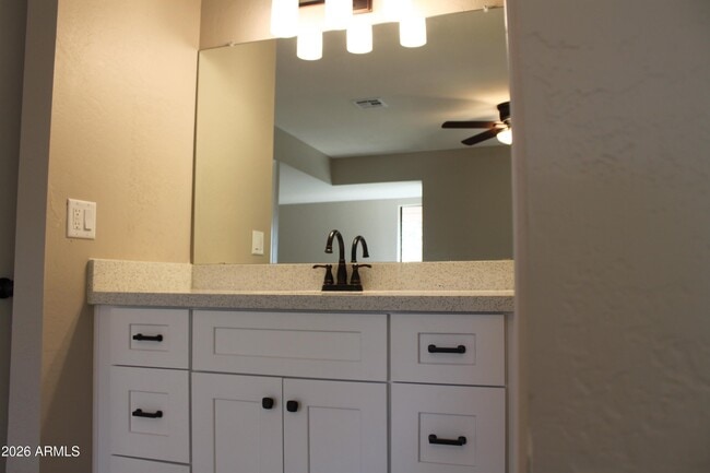 Building Photo - 1550 N Stapley Dr