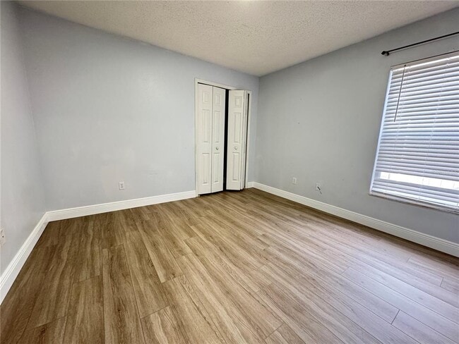 Building Photo - 11530 Kenley Cir