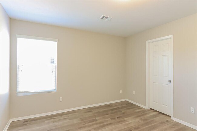 Building Photo - 9125 SW 55th St