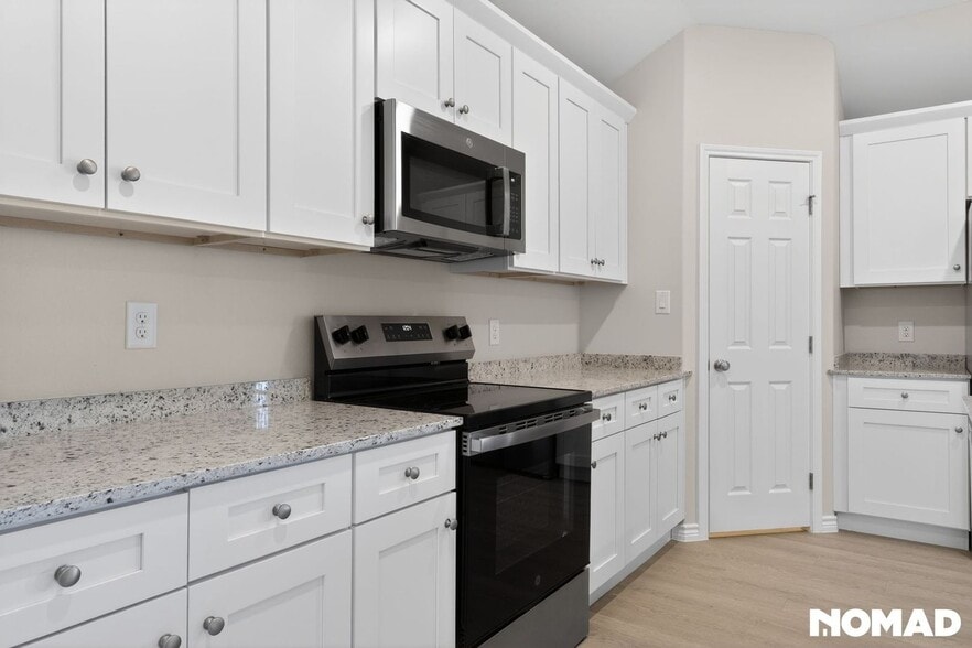 Building Photo - 1409 Bajada St