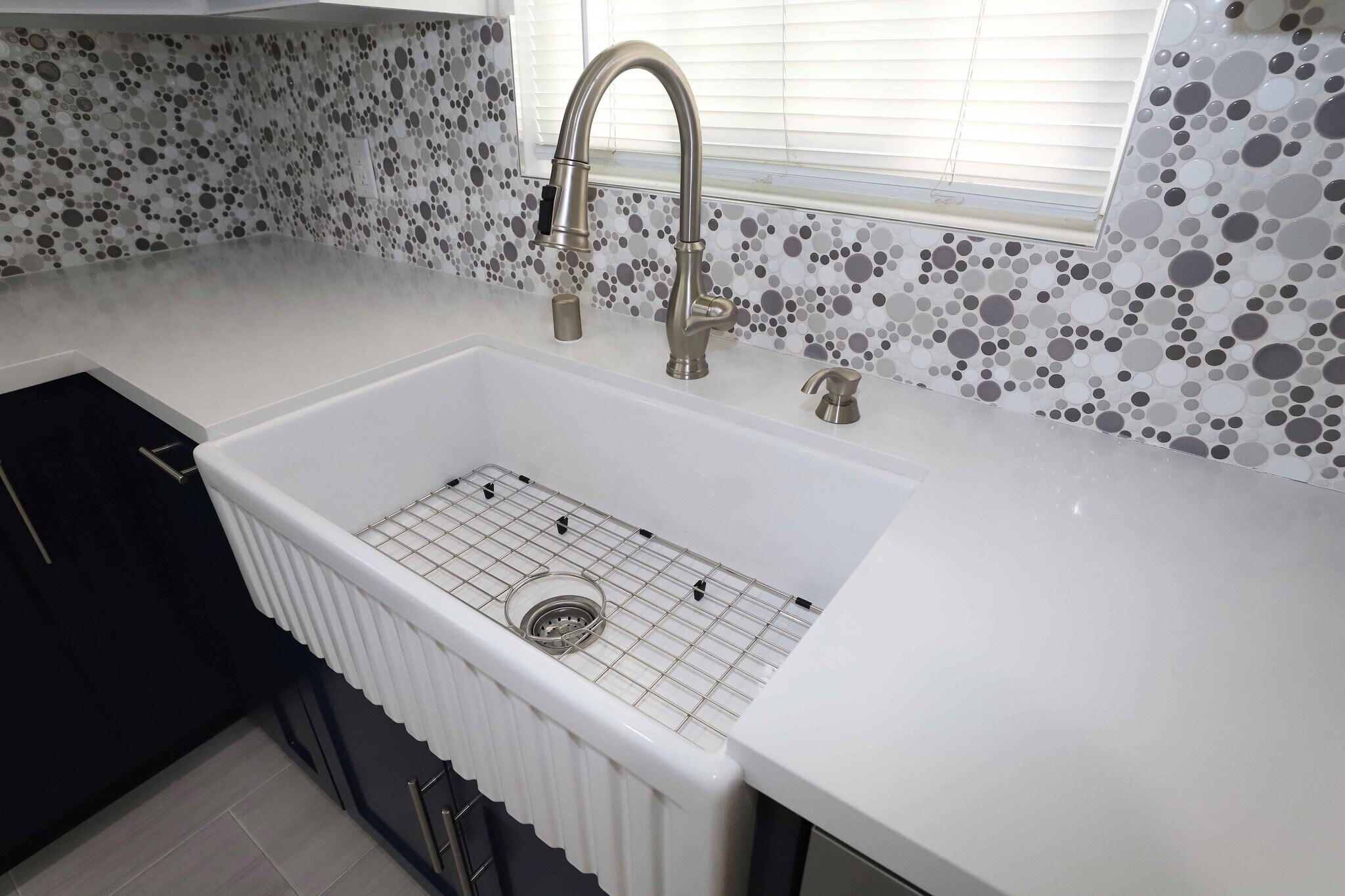 Building Photo - 1025 S Sherbourne Dr