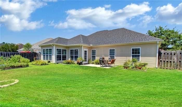 Building Photo - 121 Willow Point Cir