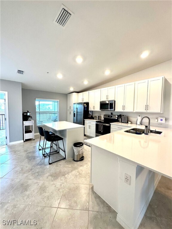 Building Photo - 15970 Grassland Ln