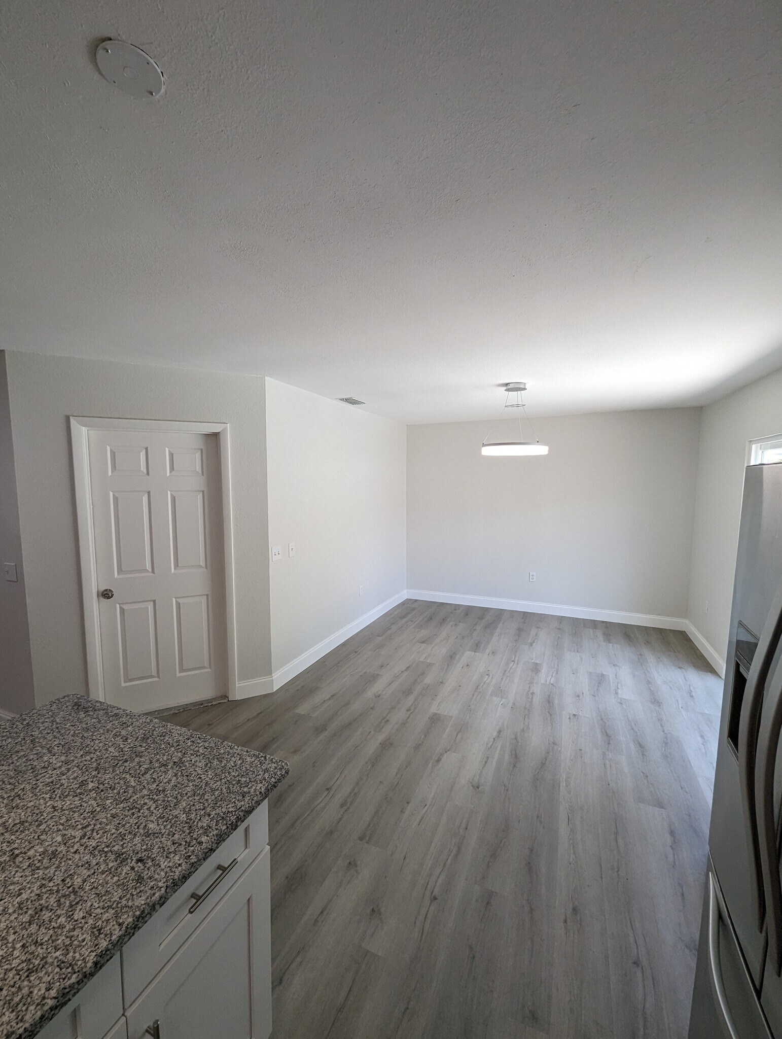 Building Photo - 12812 129th Ave