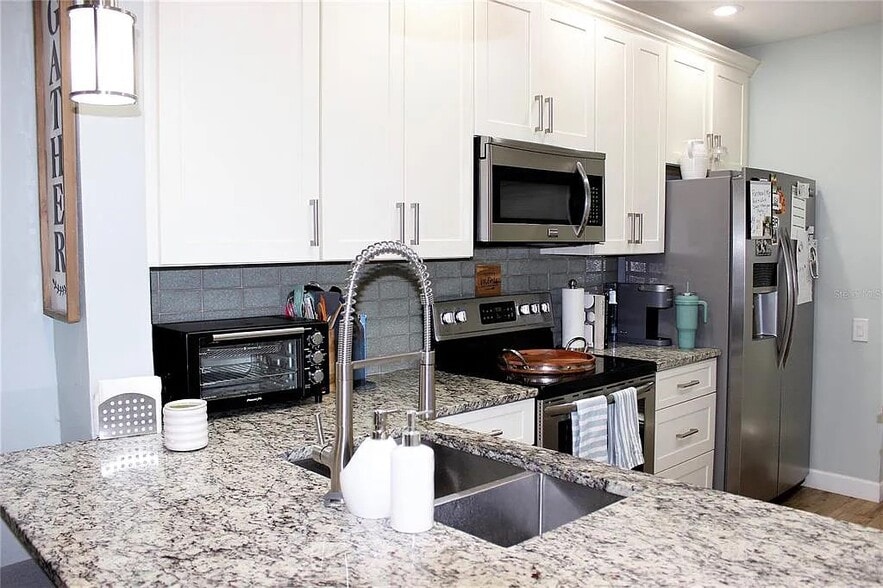 Building Photo - 17413 Flatwoods Key Dr