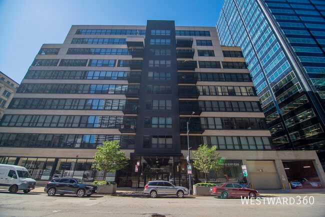 Building Photo - 130 S Canal St