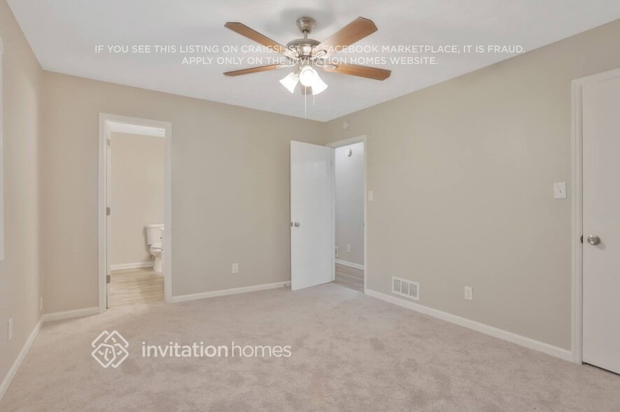 Building Photo - 724 Pepperwood Ln