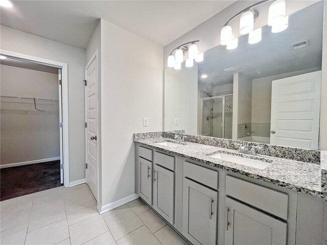 Building Photo - 2734 Shetley Creek Dr