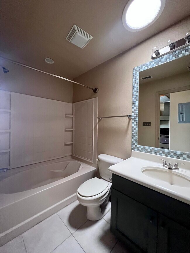 Building Photo - 1008 Dicky Ln