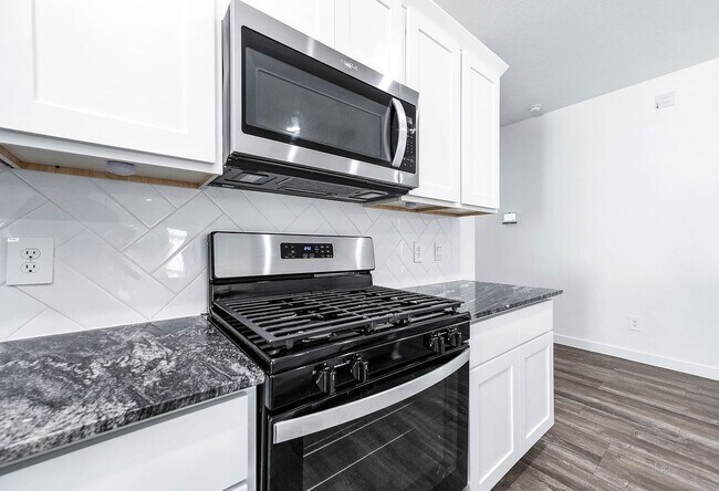 Building Photo - 1122 Fringed Bluestar Dr
