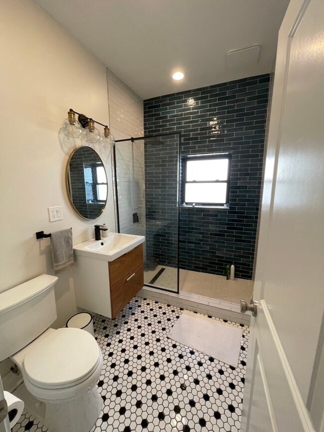 Building Photo - 5330 W 23rd Pl