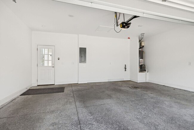 Building Photo - **UPGRADED 2022-BUILT HOME IN DESIRABLE NE...