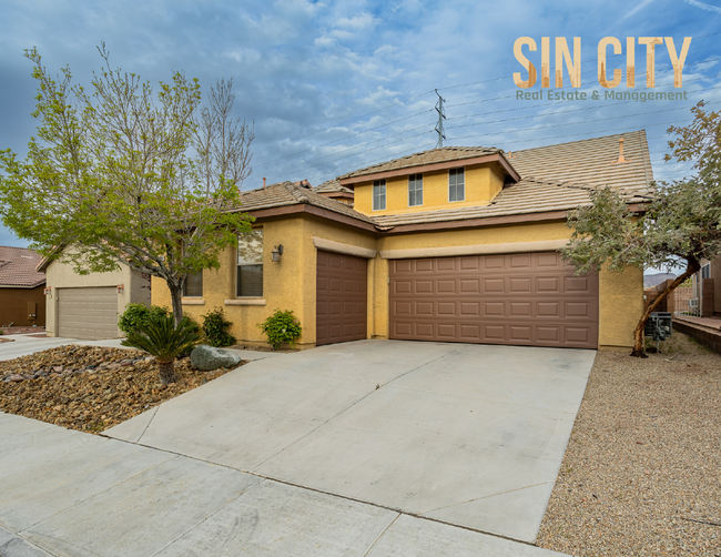 Primary Photo - Luxurious 4 Bed, 3 Bath Home in Henderson,...