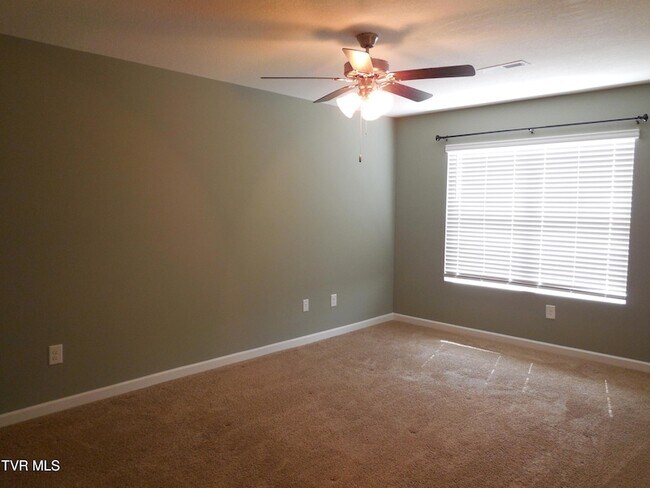 Building Photo - 70 Moon Rock Ct