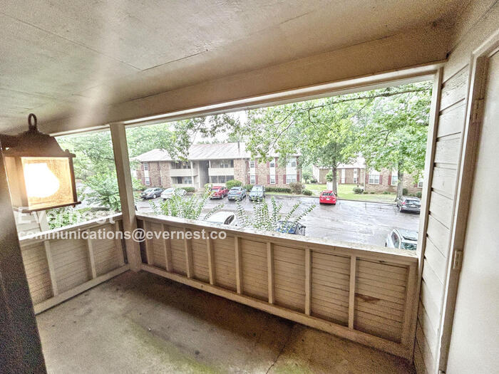 Building Photo - 1906 Patton Creek Ln