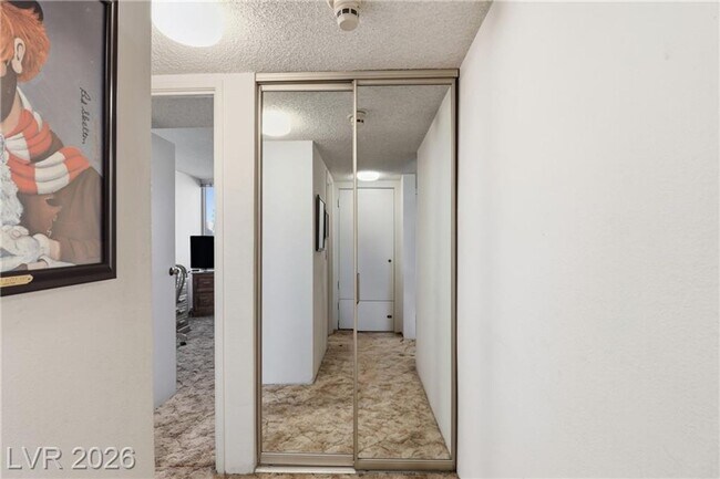 Building Photo - 205 E Harmon Ave