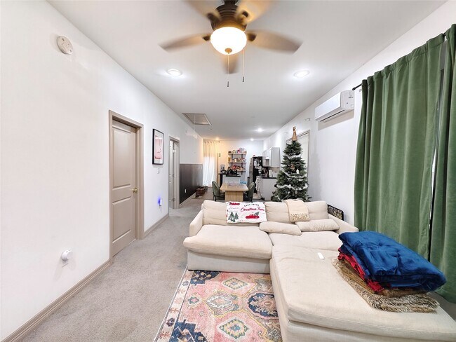 Building Photo - 1217 Campbell St