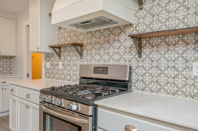 Building Photo - 235 Sotir St NW