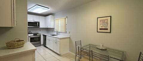Building Photo - 3101 Lucerne Park Dr