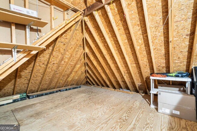 Building Photo - 529 Eastland Dr