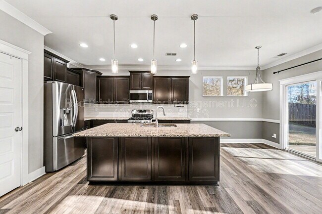 Building Photo - 149 Kingston Drive