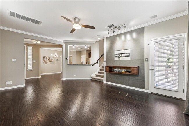 Building Photo - 9725 Solana Vista Loop