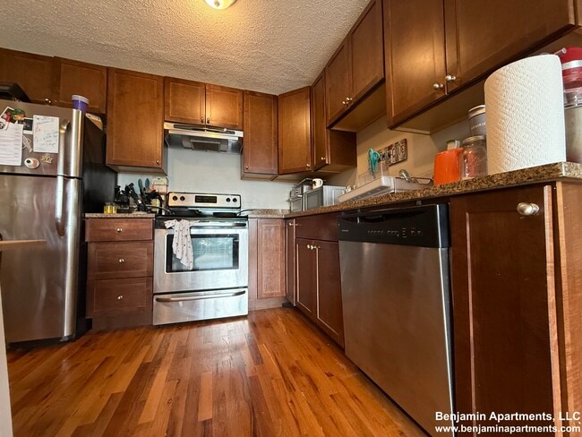 Building Photo - 226 Parker Hill Ave