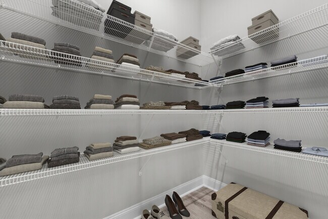 Building Photo - 20 Forest Dr