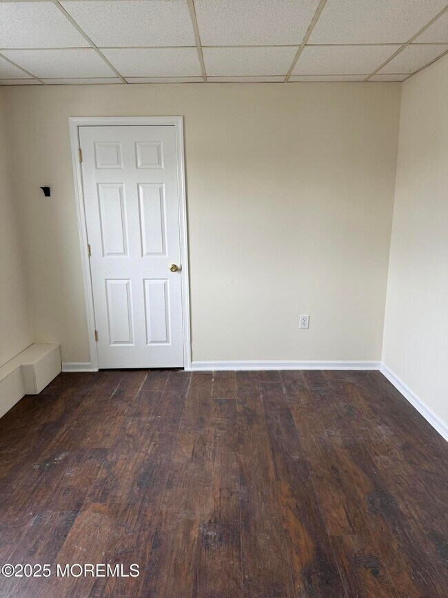 Building Photo - 257 Carr Ave