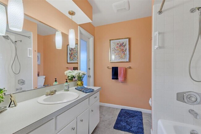 Building Photo - 2490 Lauder Dr
