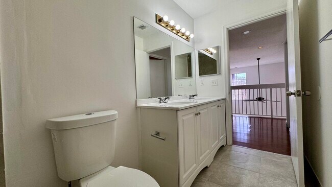 Building Photo - 1746 Harborside Cir