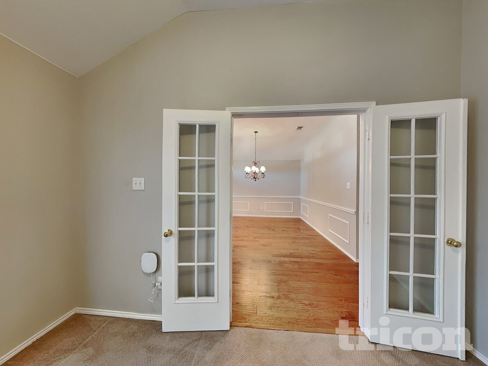 Building Photo - 4702 Valleyview Dr