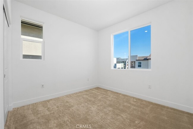 Building Photo - 125 Seep