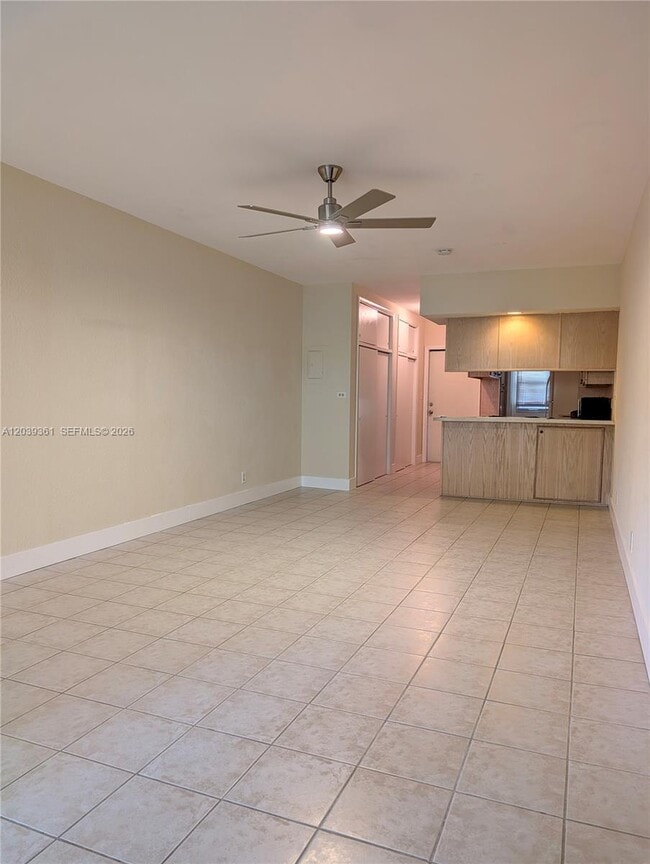 Building Photo - 6580 Santona St
