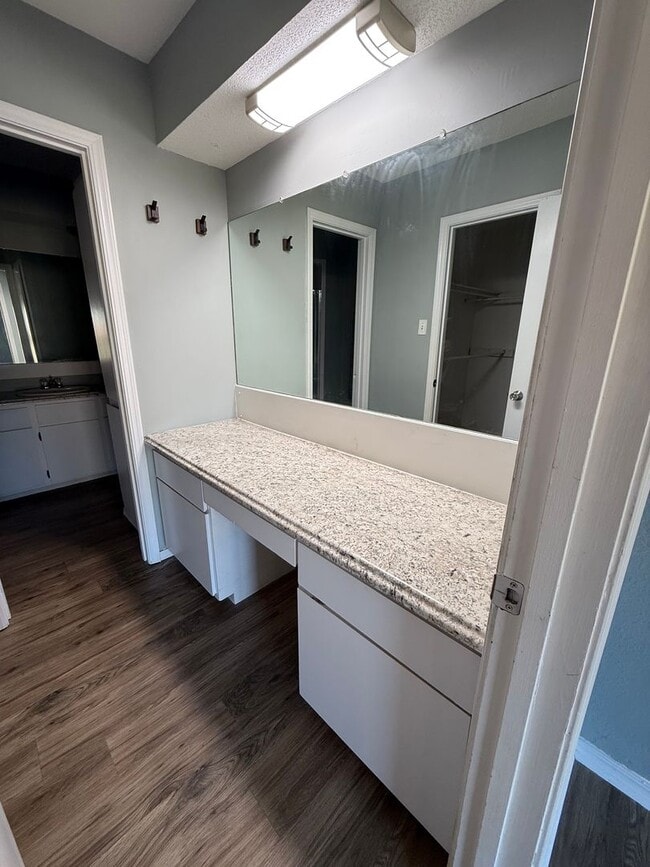 Building Photo - $1,500 MOVE-IN SPECIAL