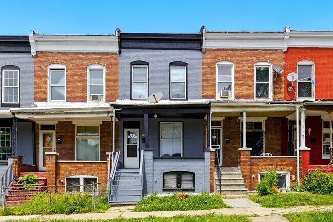Primary Photo - 2766 Kinsey Ave