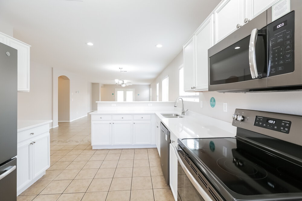 Building Photo - 3429 S 95th Dr