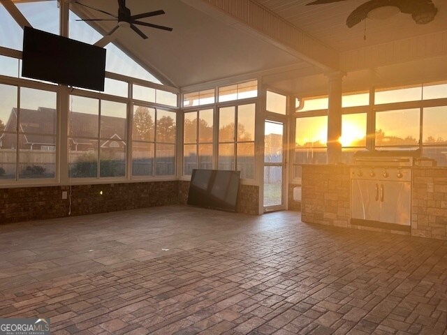 Building Photo - 312 Montgomery St