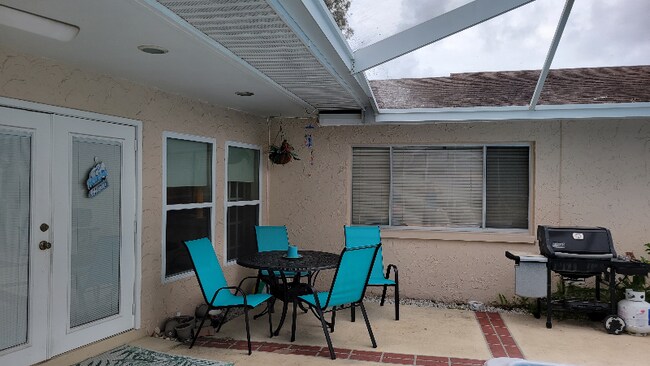 Building Photo - 11619 80th Ave