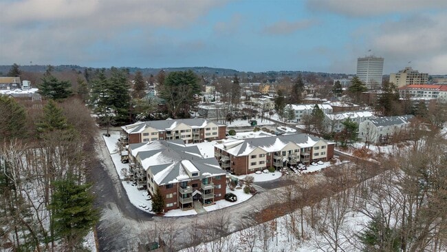 Building Photo - 33 Andrew St