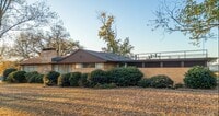 Building Photo - 909 Harrison Pike