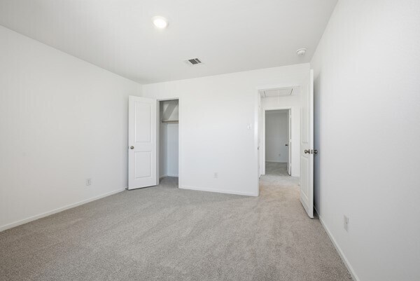 Building Photo - 3037 Fantasy Ter Dr