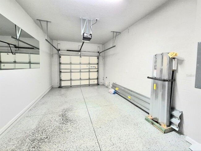 Building Photo - 8319 Wildflower Glen Ave